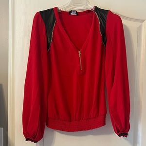 Lightweight Bebe top